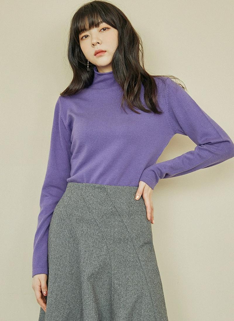 ロールハイネックニット