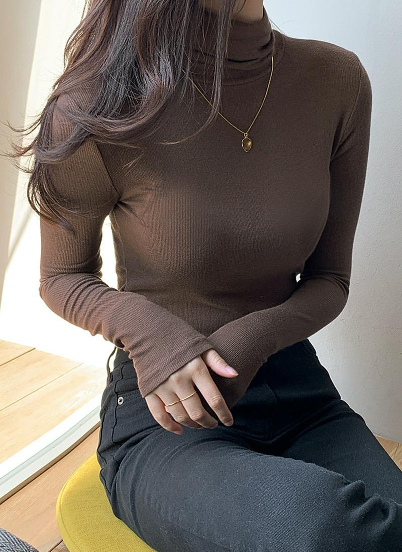 スリムリブタートルネックTシャツ