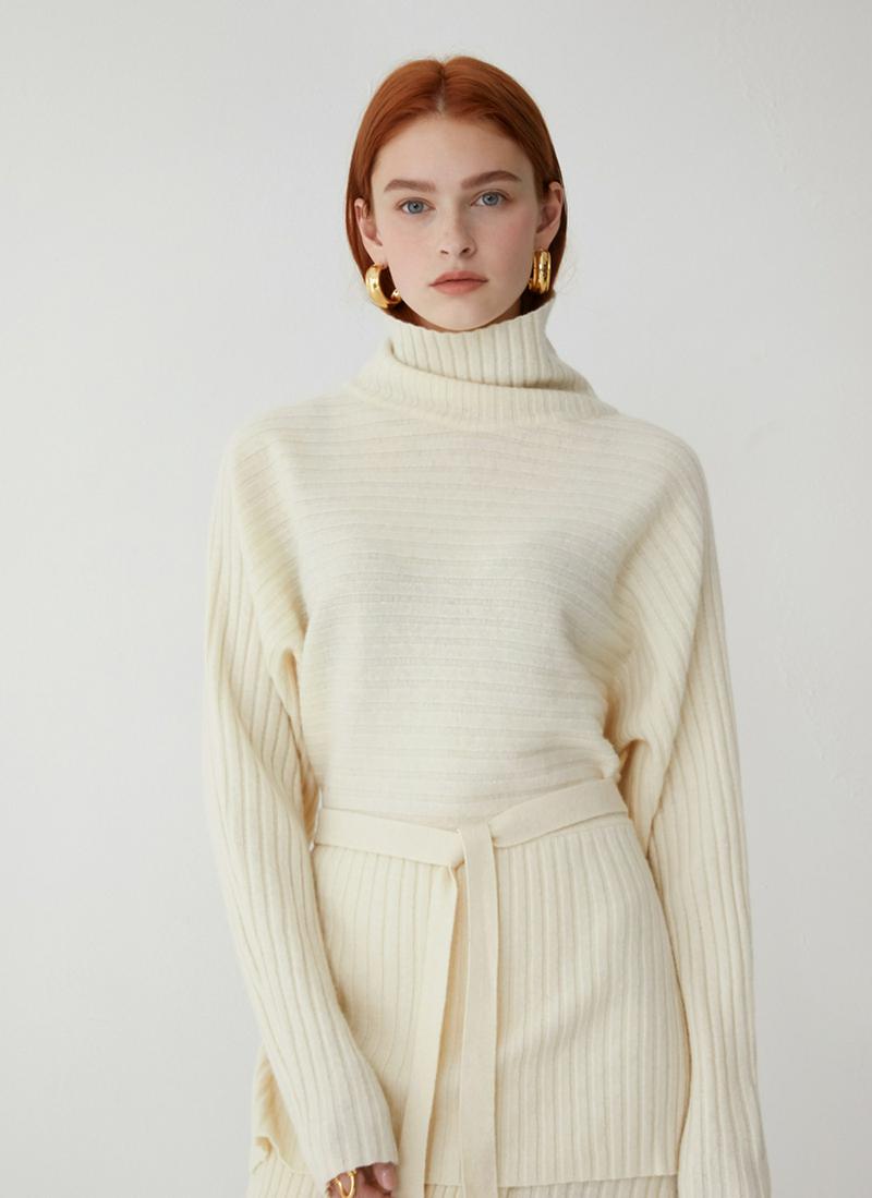 ウエストマークリブニット