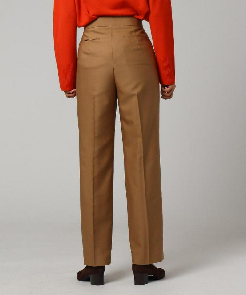 センタープレステーパードパンツ