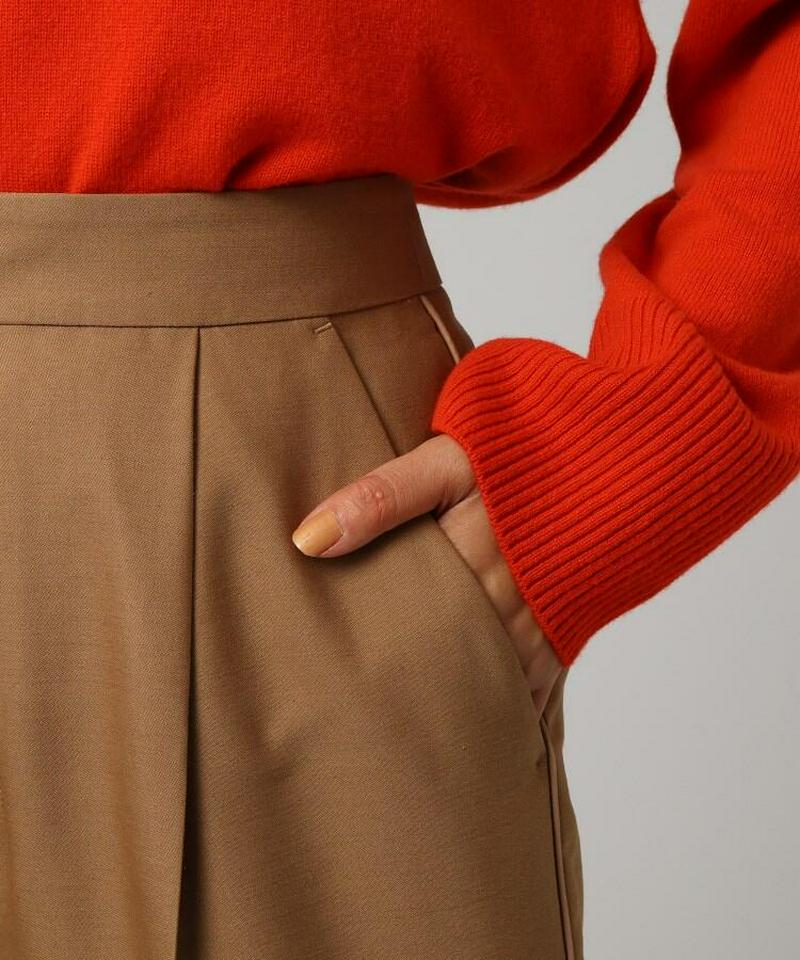 センタープレステーパードパンツ