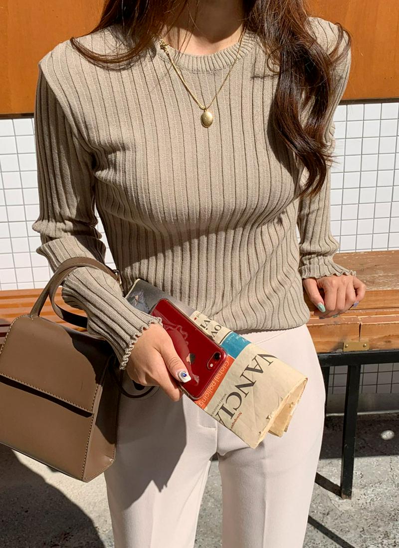 スリムラウンドリブニット