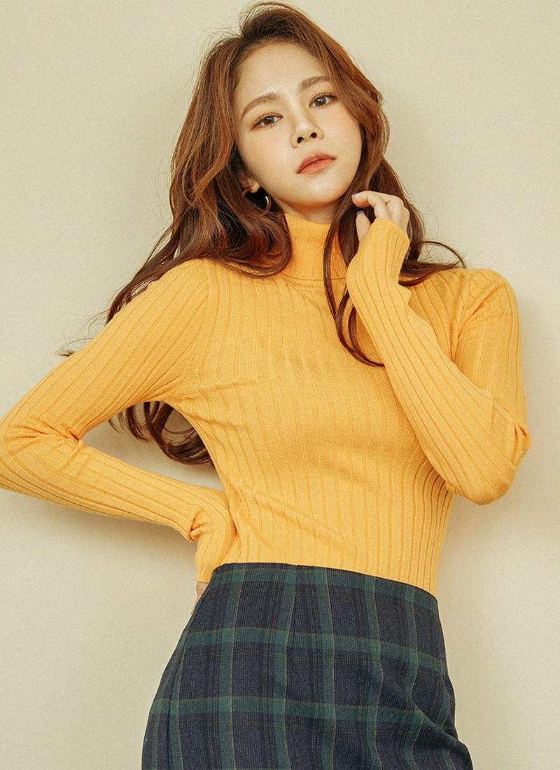 スリムリブハイネックニット