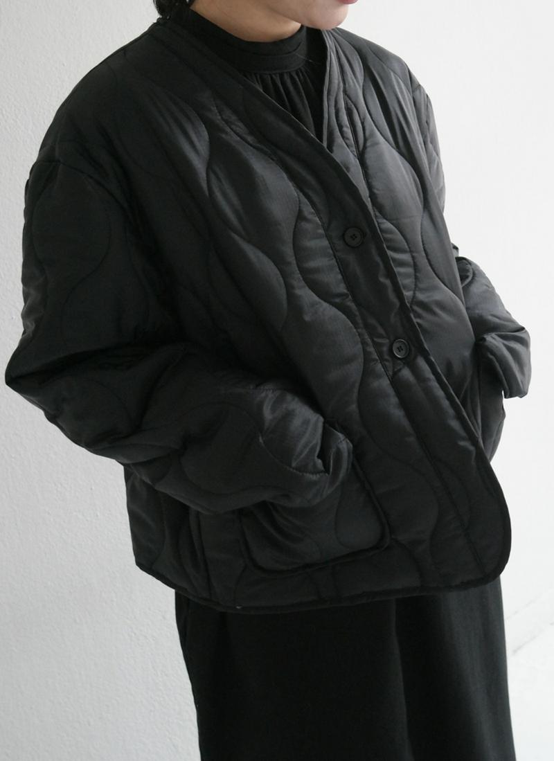バックドロストキルティングジャケット