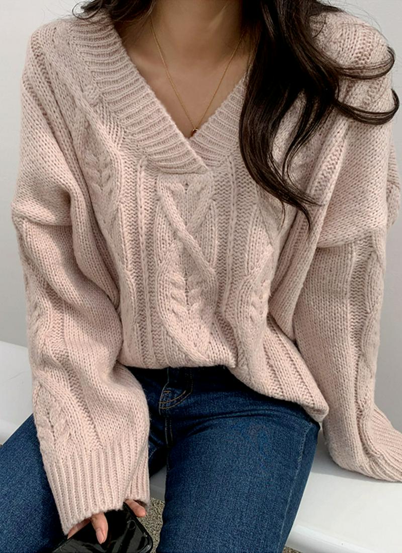 Vネックケーブルウール混ニット