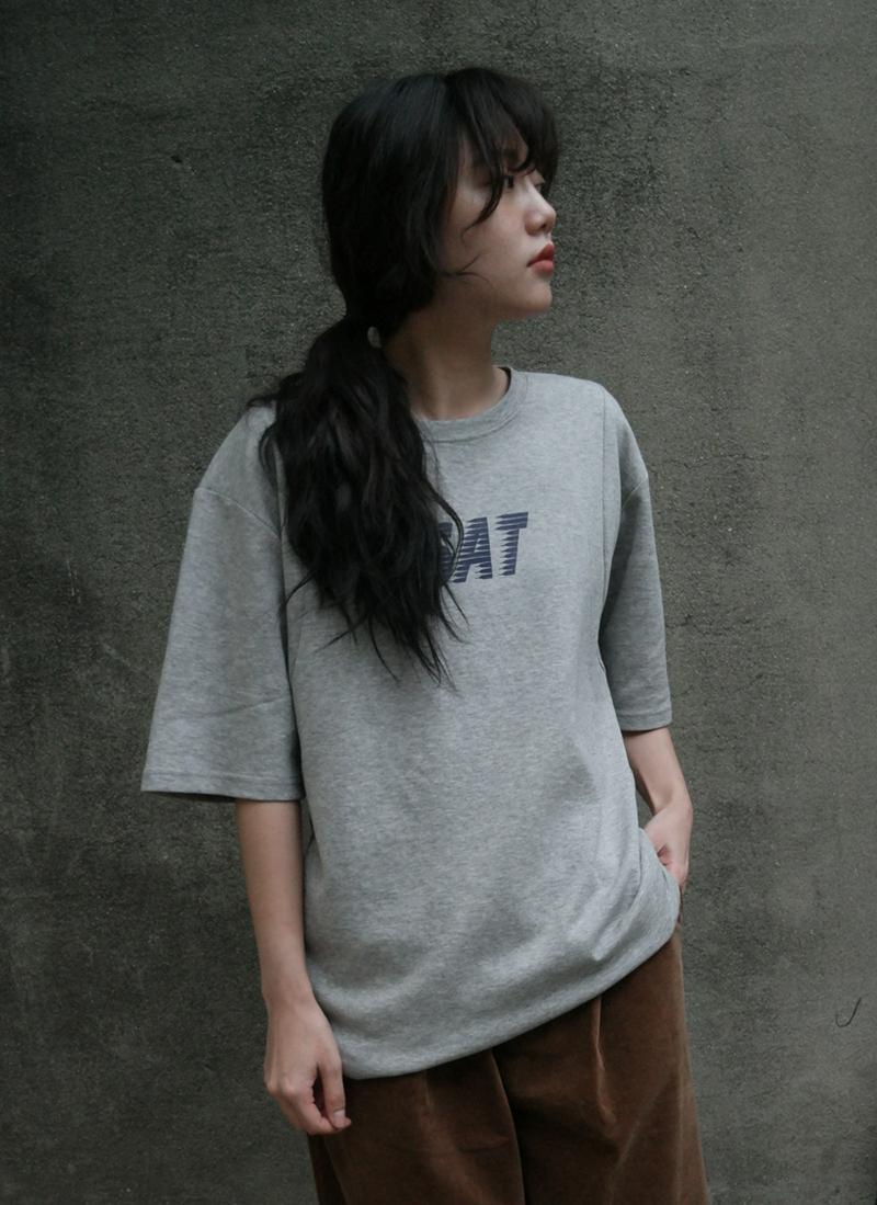 SATレタリングTシャツ