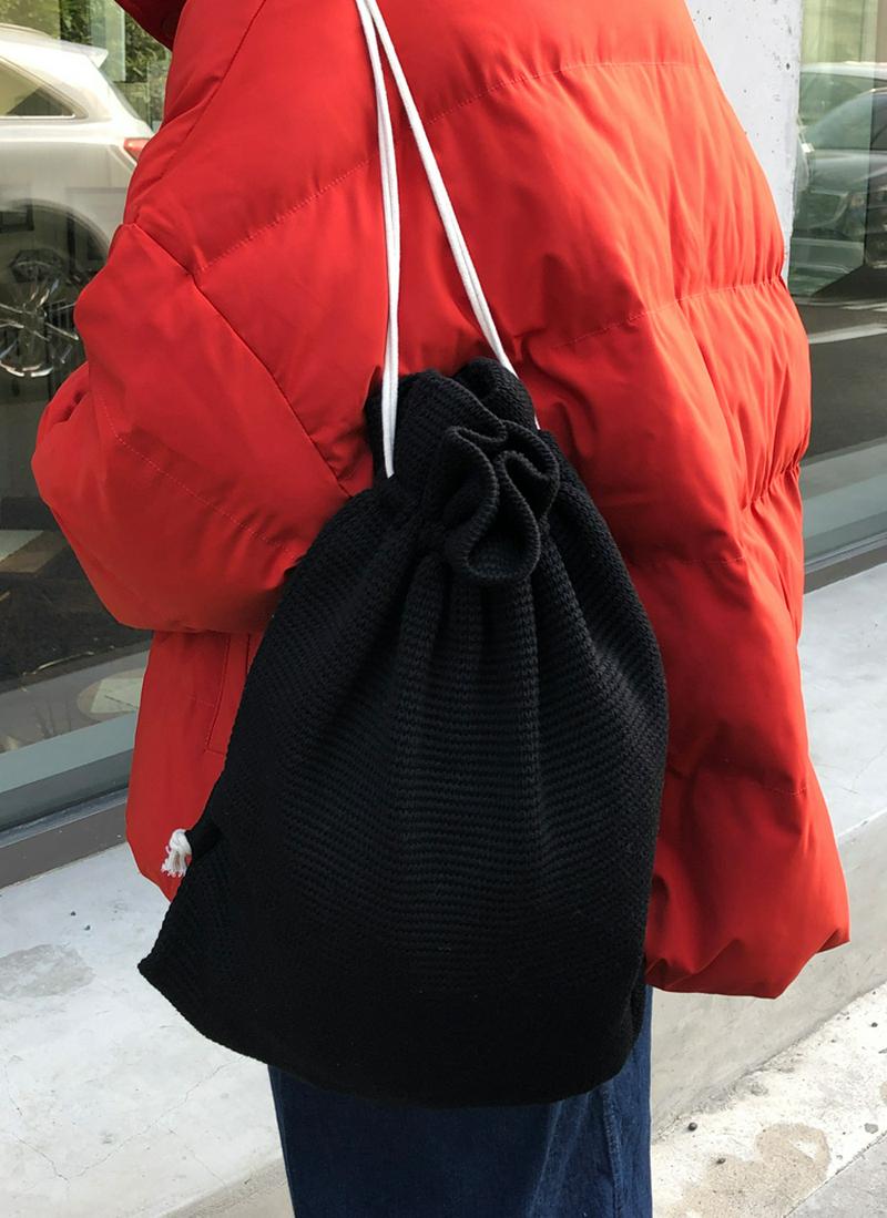 ニットバックパック