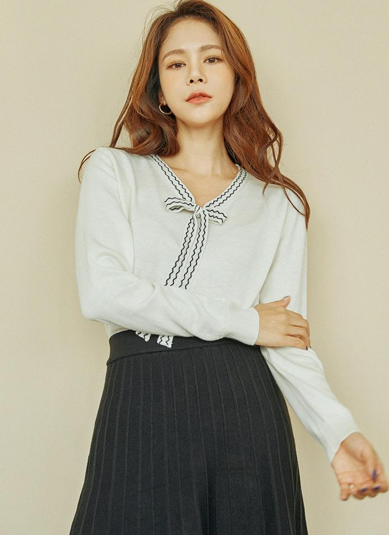 ウェーブ配色ボウタイニット