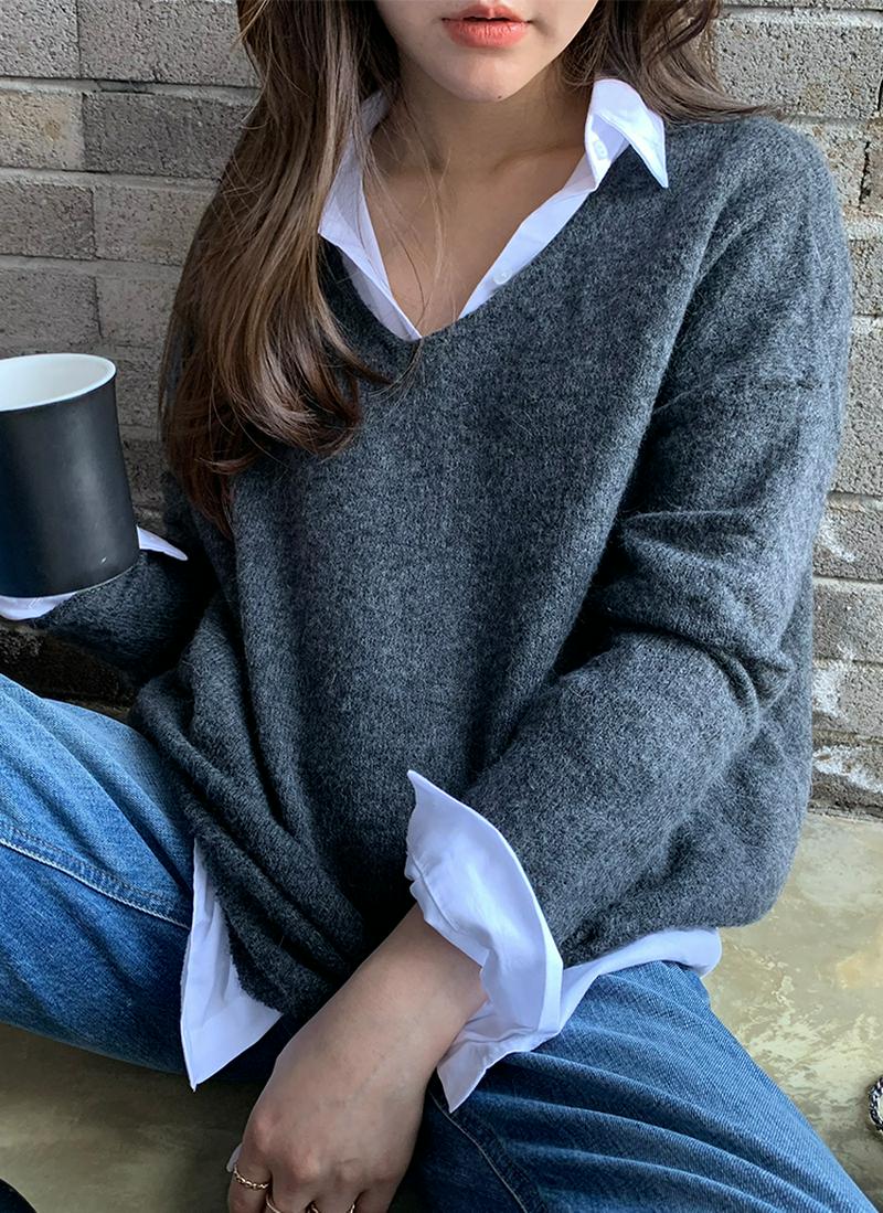 ルーズフィットVネックニット