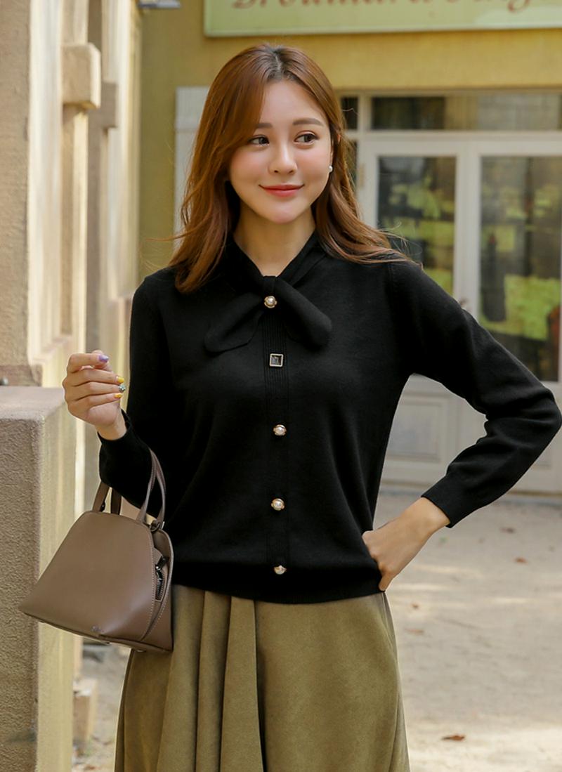 ビジューボタンリボンニット