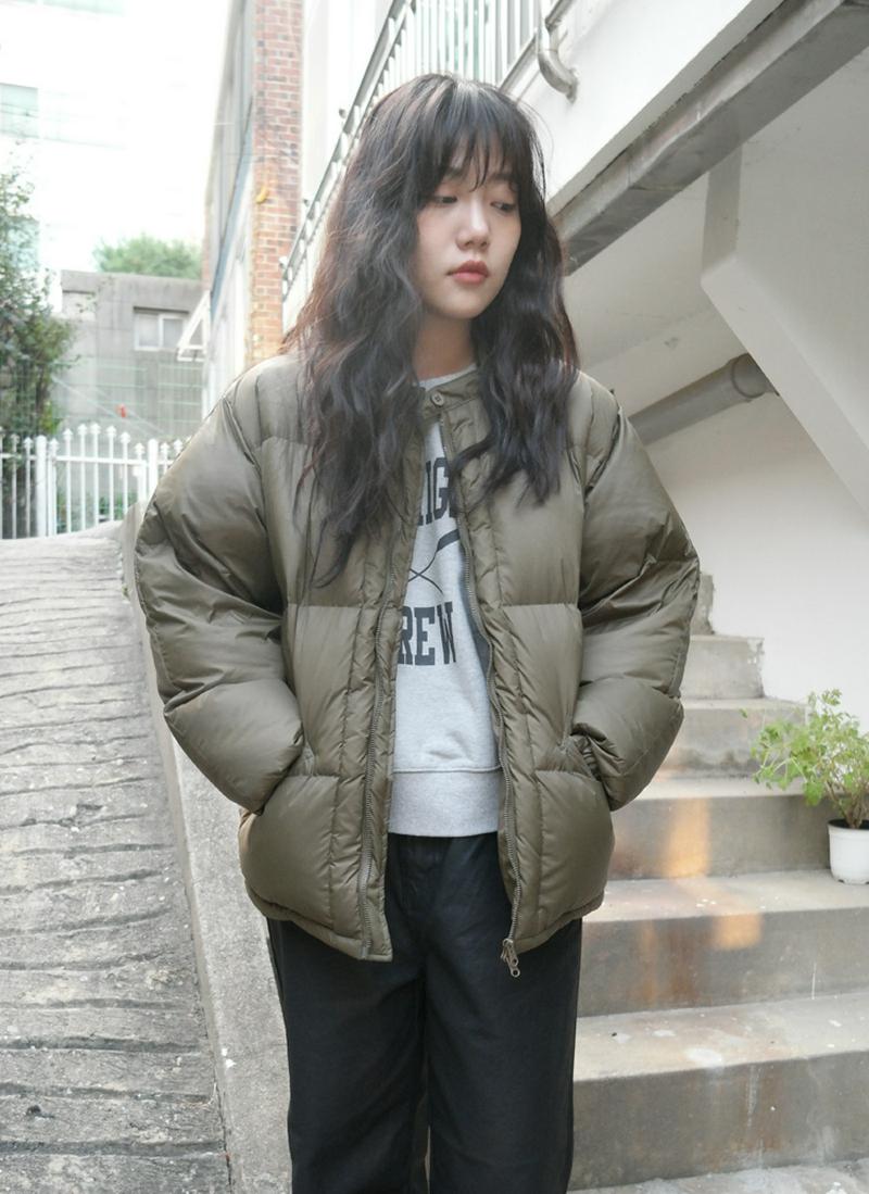 ボタンネックダウンジャケット