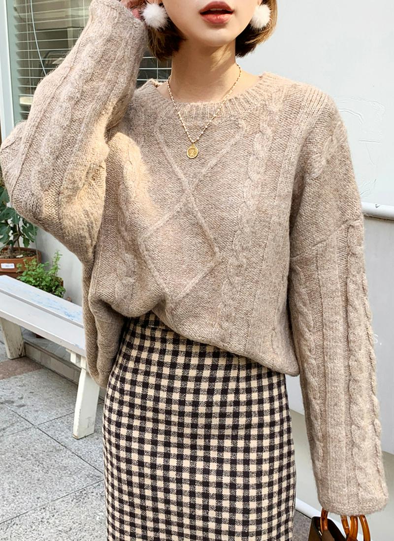 ドロップショルダーケーブルニット・全2色