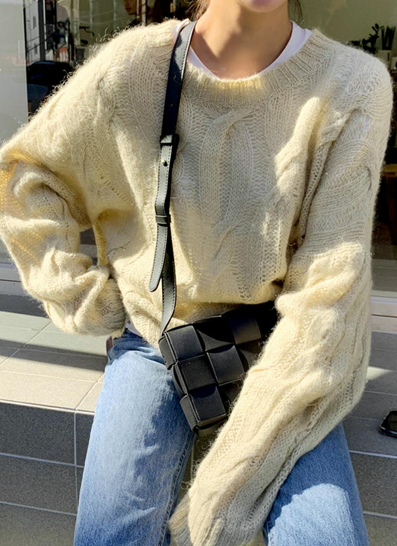 ルーズツイストニット