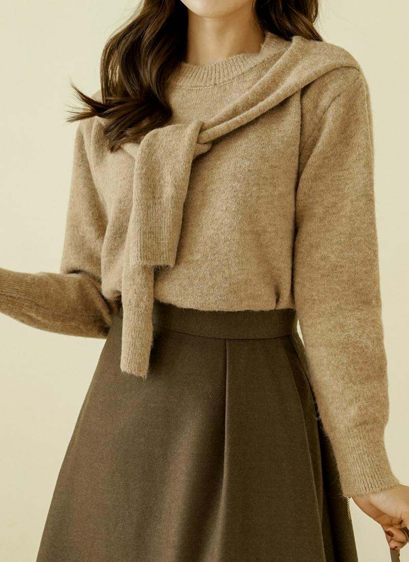 肩掛けデザインニット