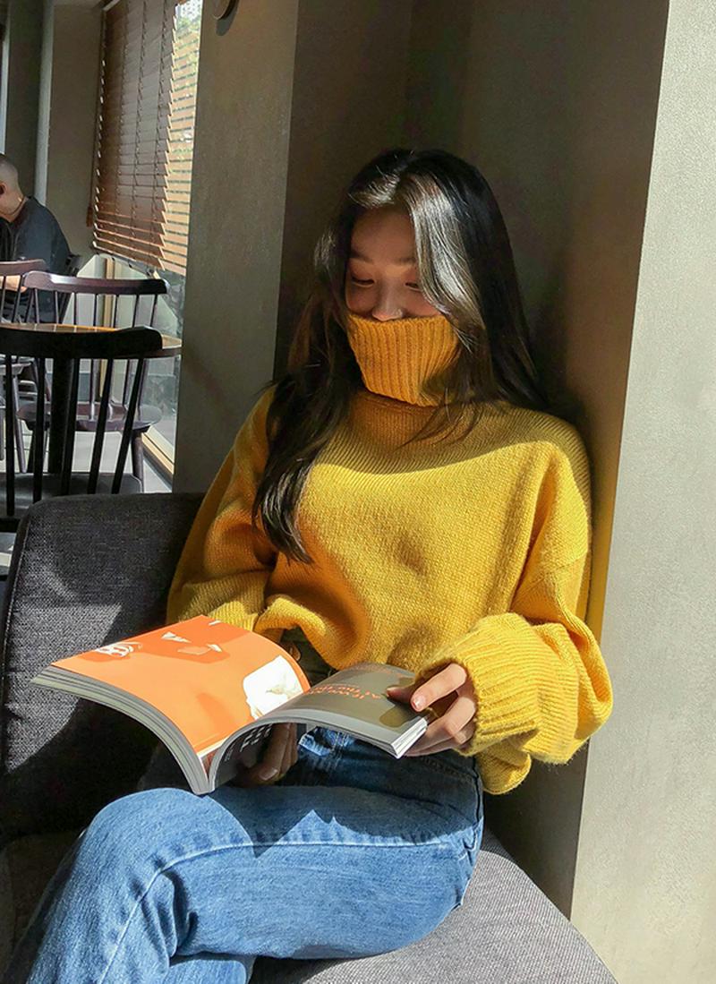 アクリルタートルネックニット