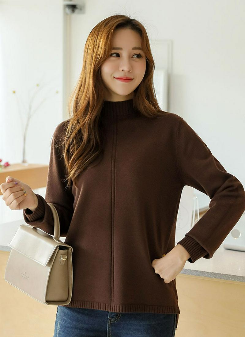 センターラインハーフネックニット