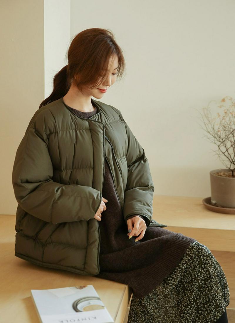 中綿ノーカラージャケット