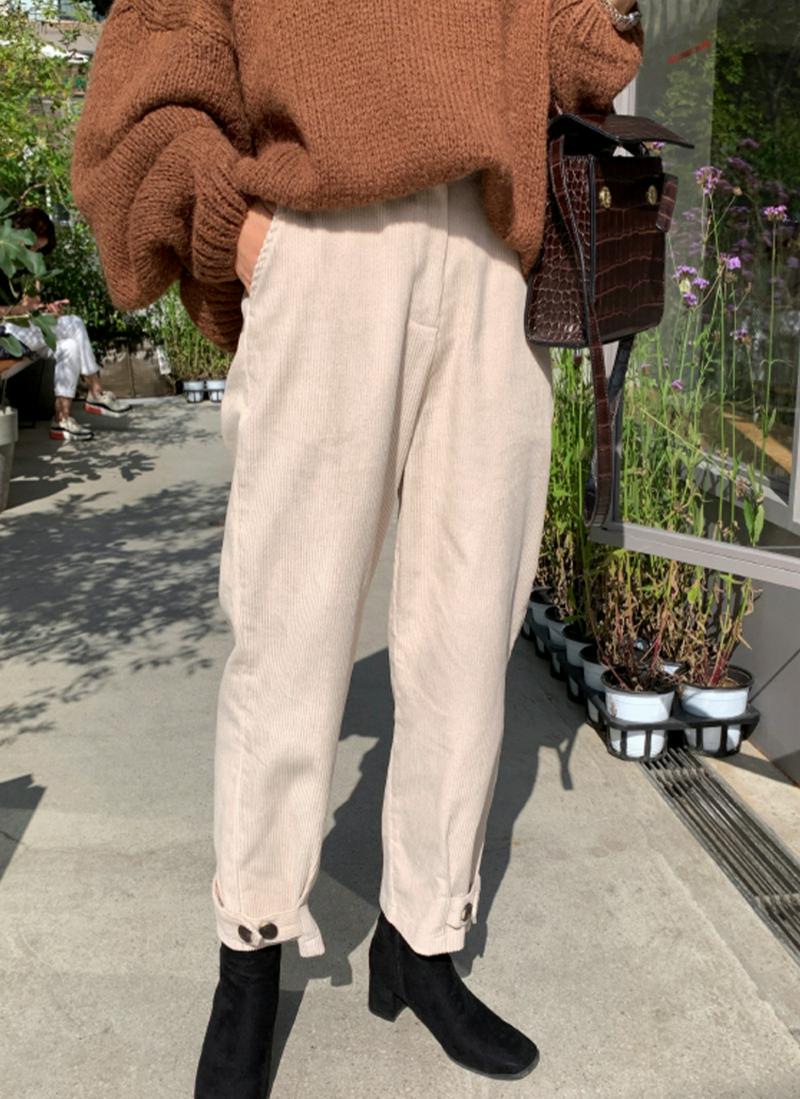 ボタンストラップコーデュロイパンツ