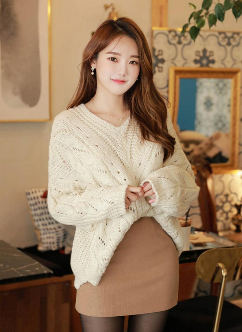 パンチングアクリルニット