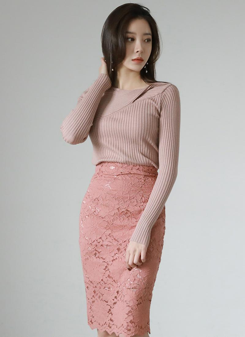 ツイストショルダーリブニット