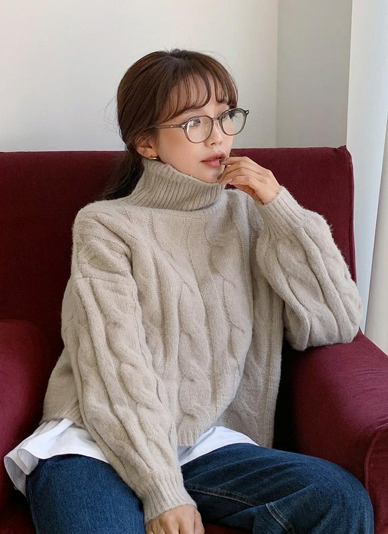 タートルネックケーブルニット・全2色