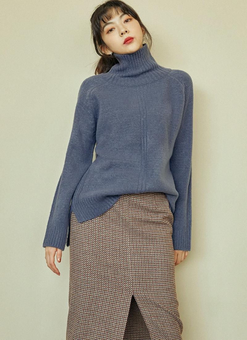 アシメヘムタートルネックニット