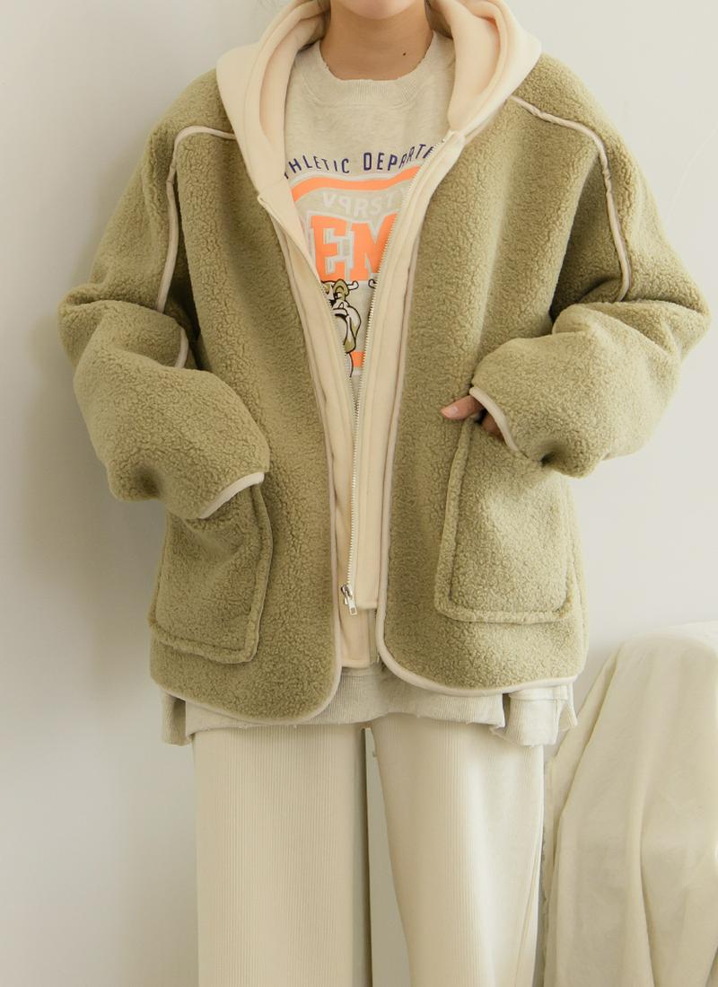 レイヤードフードボアジャケット