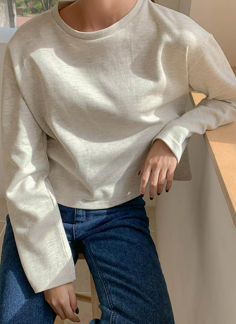 長袖クロップドTシャツ