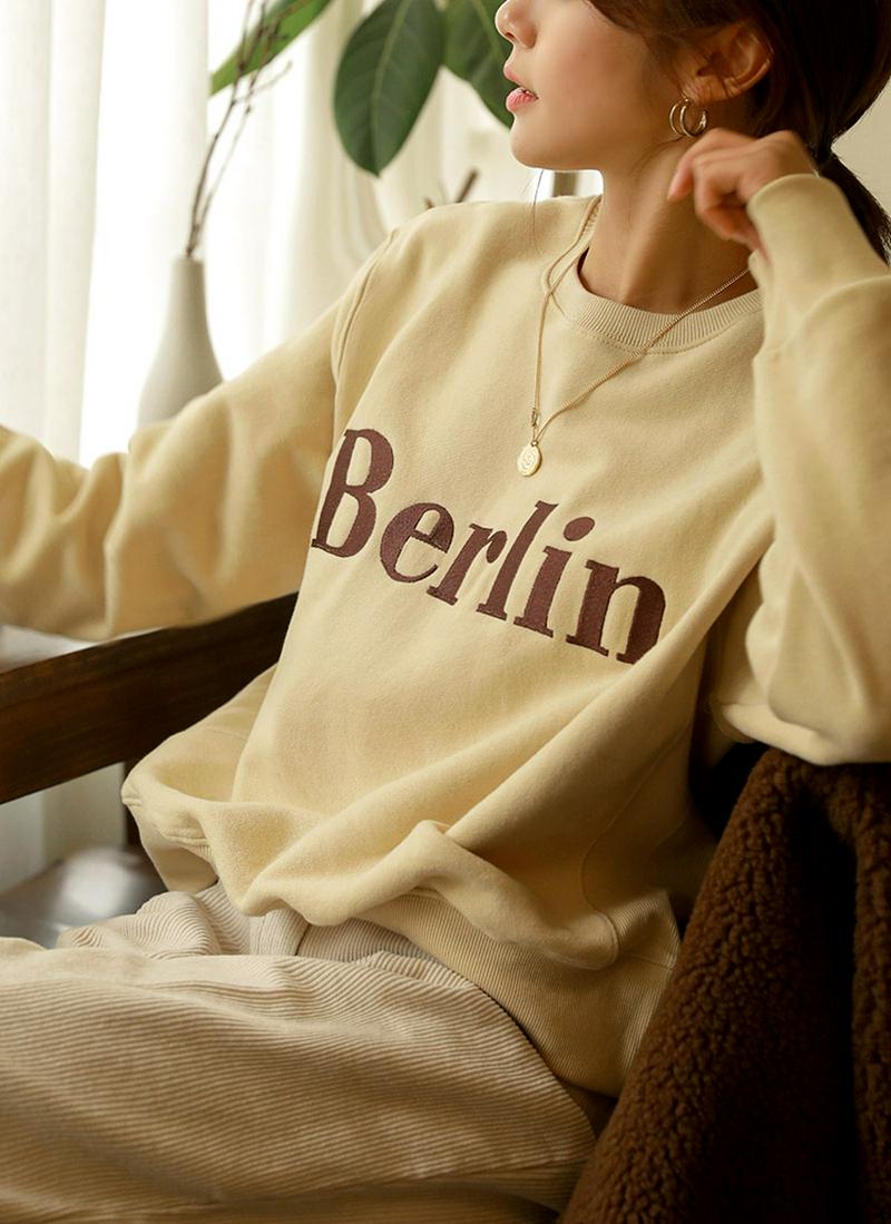 Berlinロゴ裏起毛サイドリブスウェットシャツ