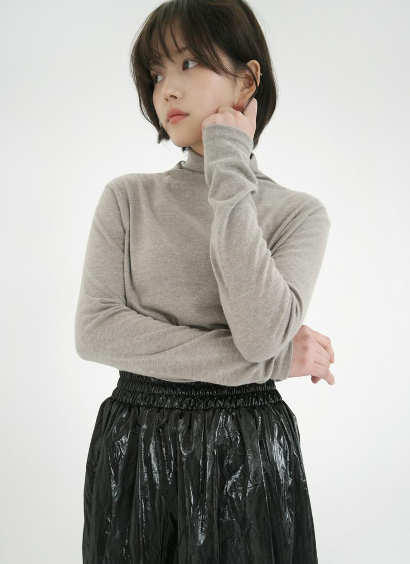 アンゴラ混ハーフネックTシャツ