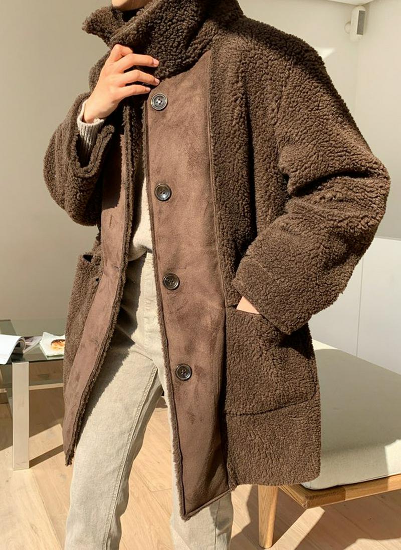 リバーシブルムートンライクジャケット