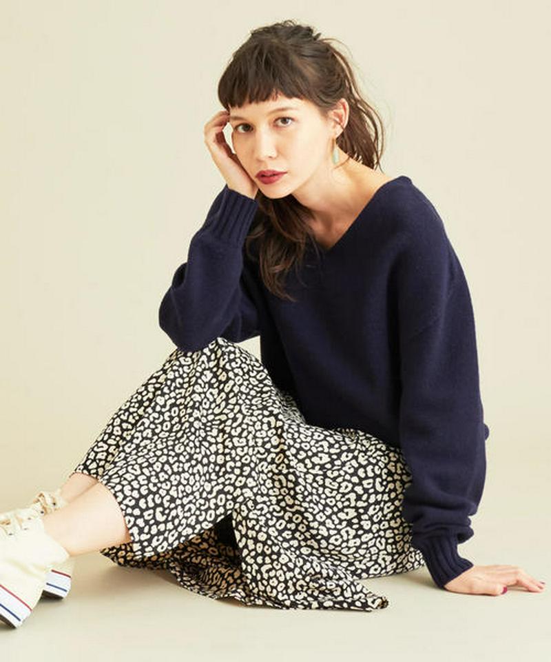 BY∴ ウールナイロンホールガーメントVネックニット