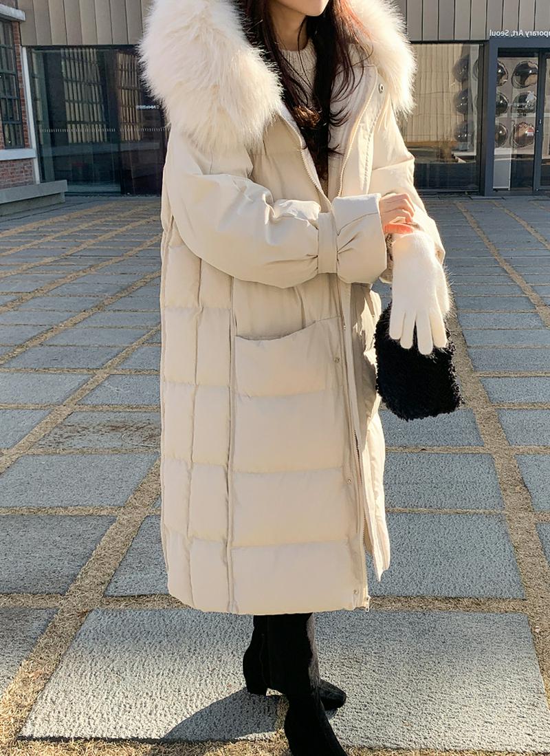 ファーラインフードロングダウンジャケット