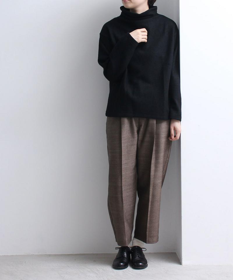 〇ブークレ　オフタートルプルオーバー