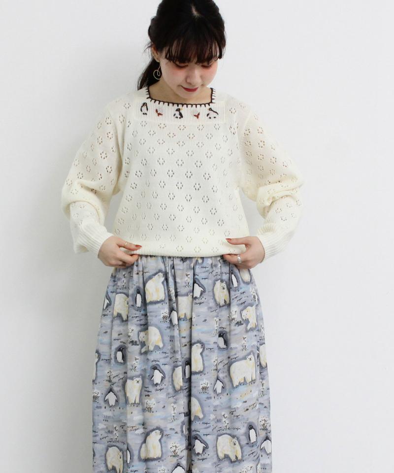 ○eiπe　「ペンギンと綿花刺繍」　スクエアネックプルオーバー