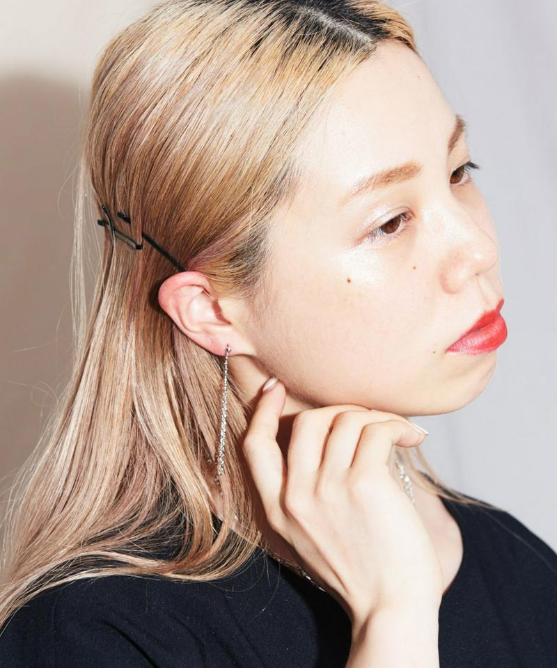 ○ダブルチェーンピアス