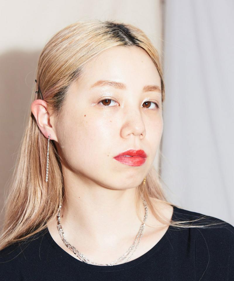 ○ダブルチェーンピアス