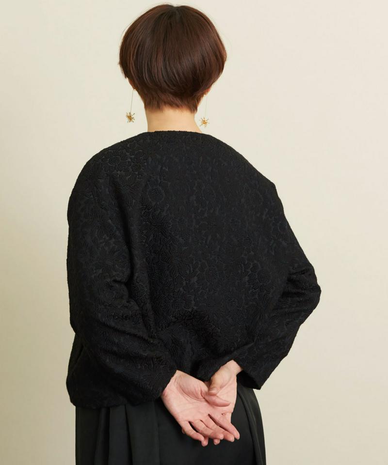 △○フラワーコードジャガード　ダーツ袖コート