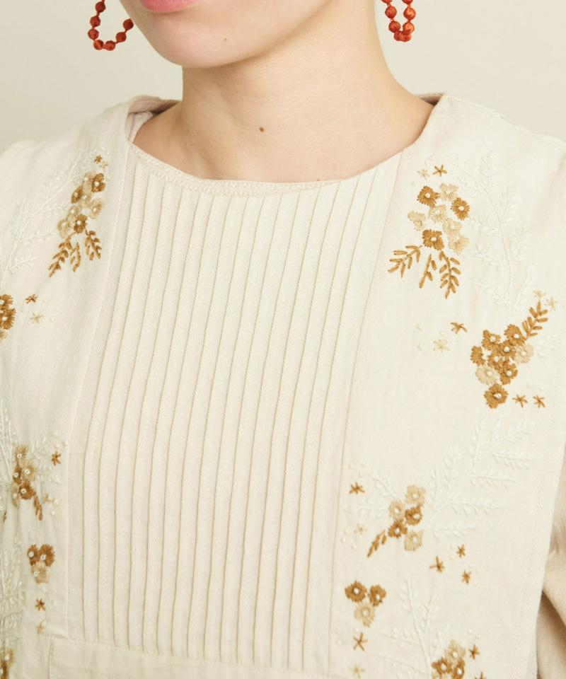 夜の森刺繍　ベスト付きブラウス