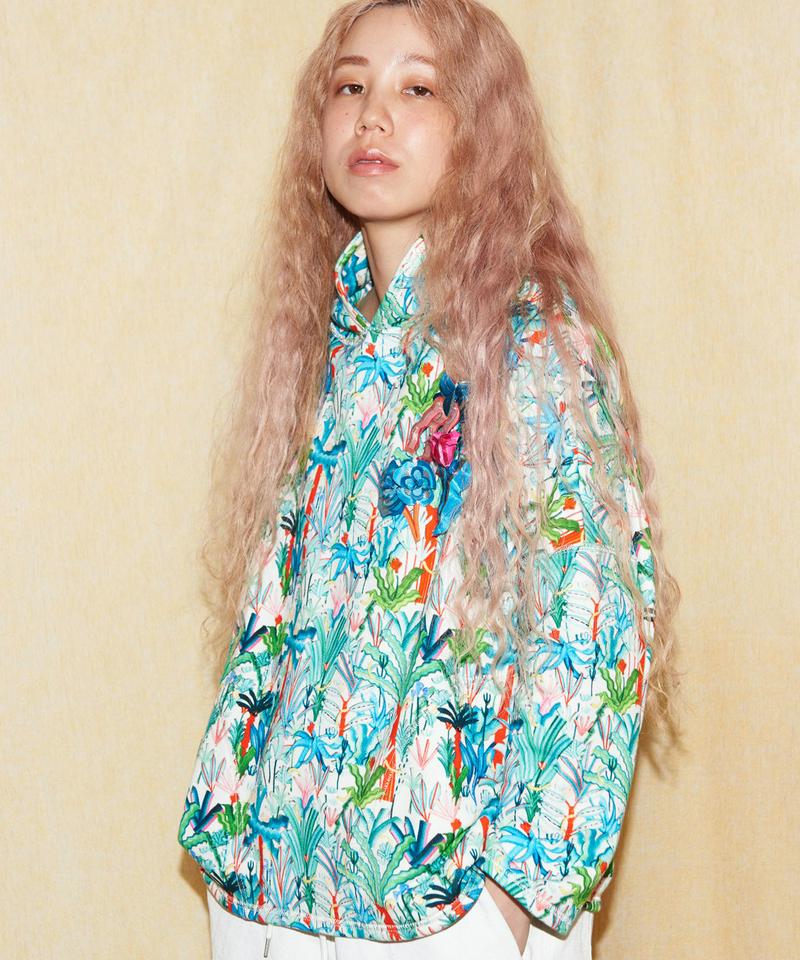 ○caph × 落合晴香 コラボ　フードプルオーバー