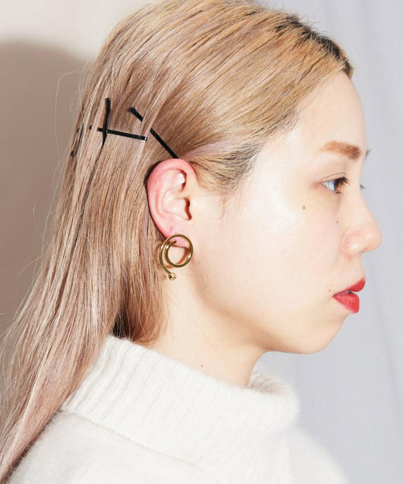 うずまきライン　ピアス