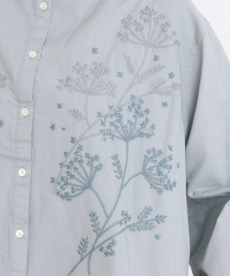 ディルの花刺しゅう　ゆったりシャツ
