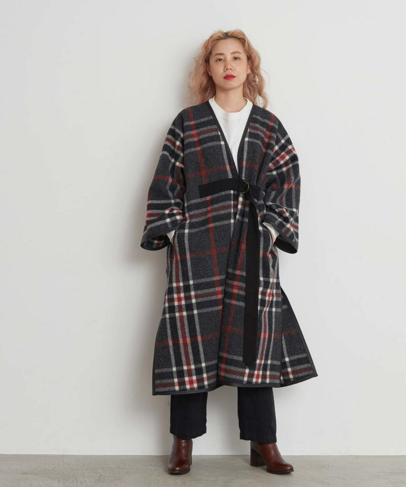 ○ビッグチェックロングガウンコート