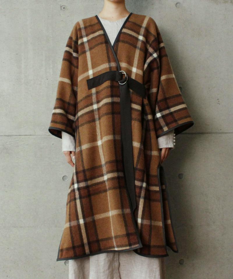 ○ビッグチェックロングガウンコート
