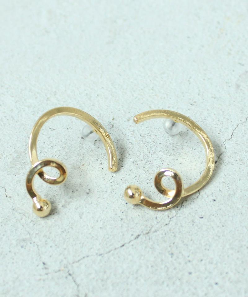スプリングライン　ピアス