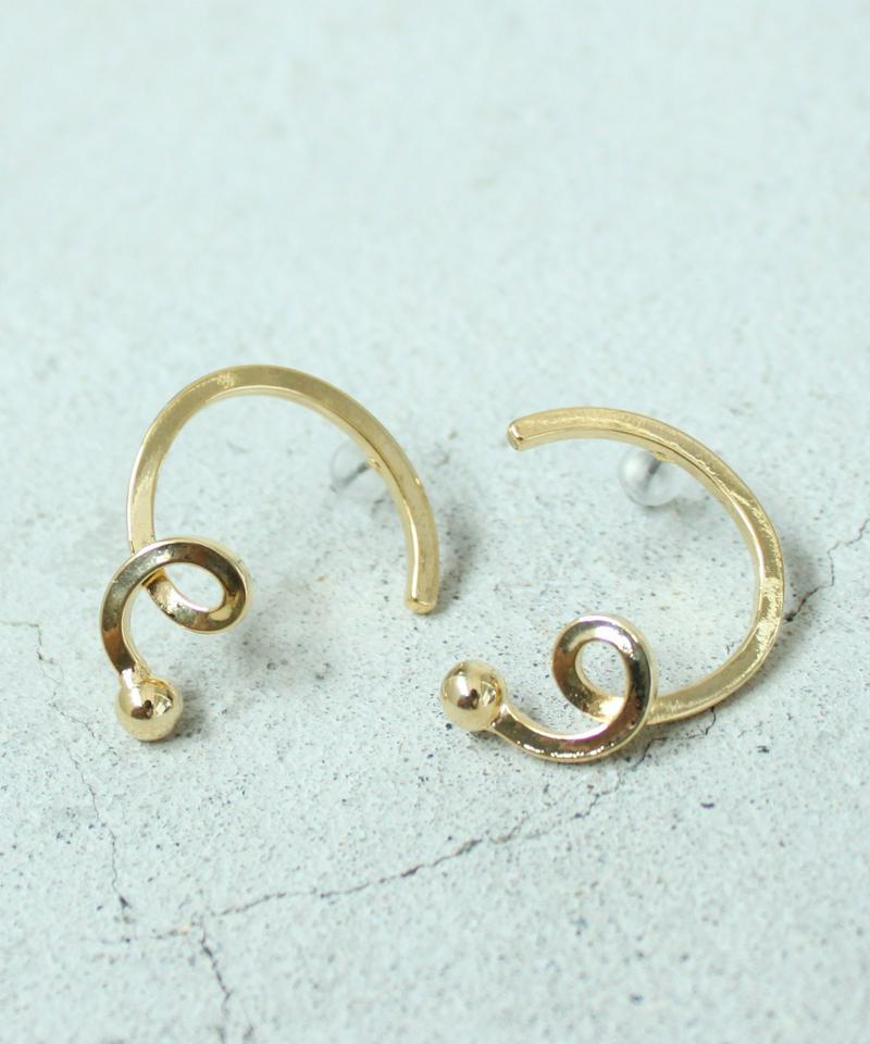 スプリングライン　ピアス