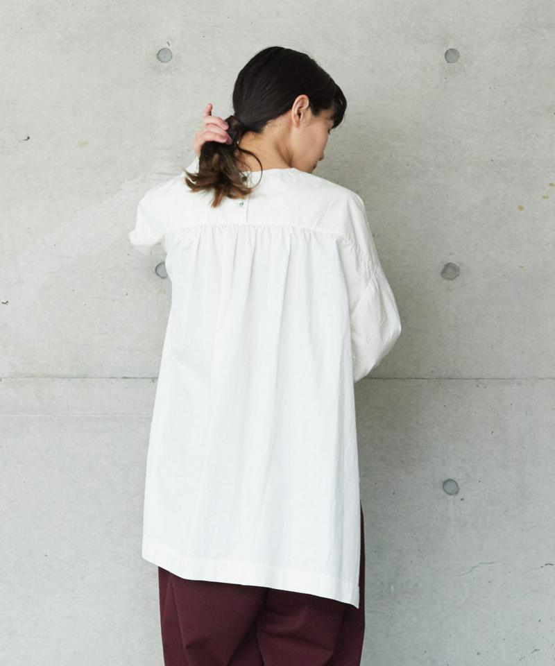 せせらぎ加工　アシメヘムブラウス（note et silence.）