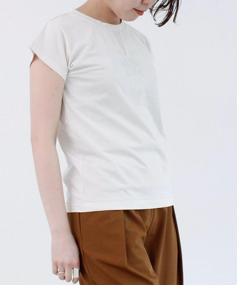 ○ 72/2ハイゲージ天竺　トライバル刺繍Tシャツ