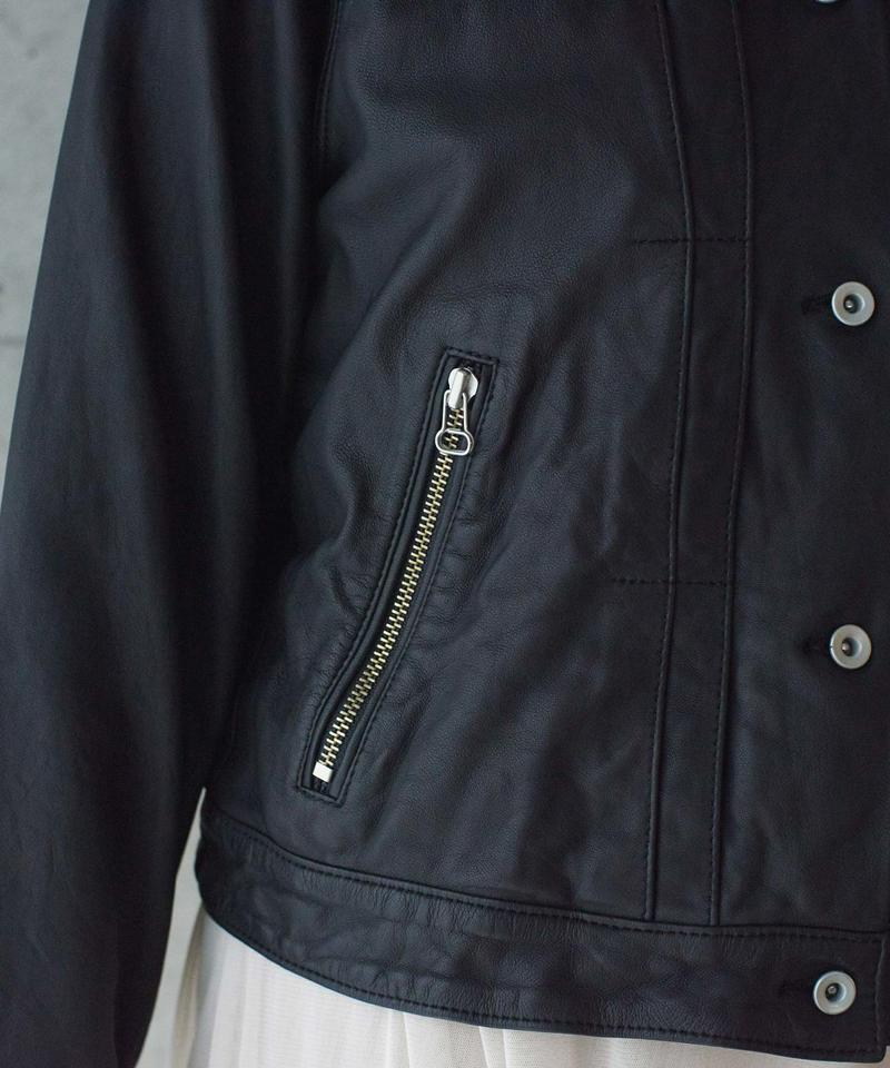○Washed Lether ノーカラーブルゾン（nitca）