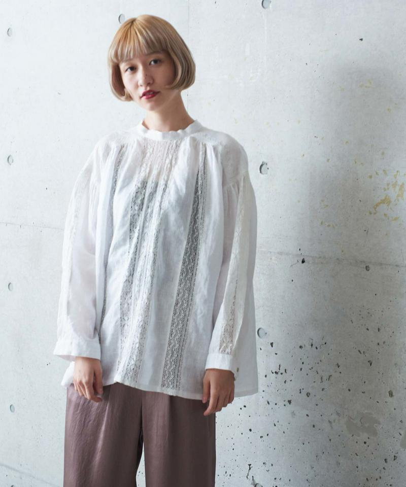 ○レース×リネン刺繍ヨークギャザースモックブラウス（cardo fabrica）